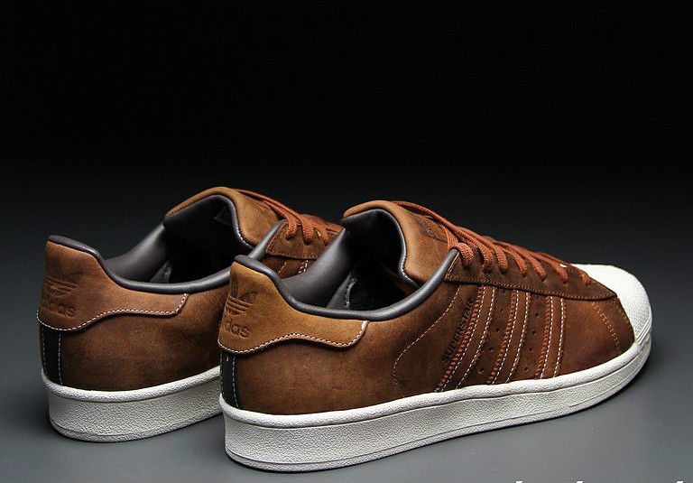 adidas superstar heren bruin